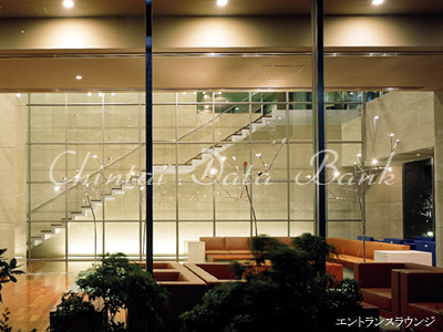 エントランスラウンジ