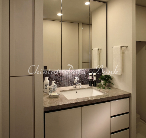 パウダールーム