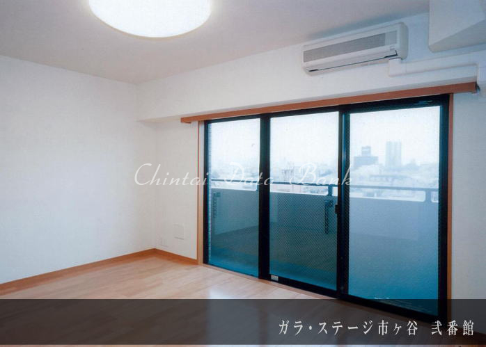 室内（弐番館）