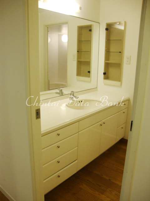 パウダールーム