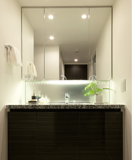 パウダールーム