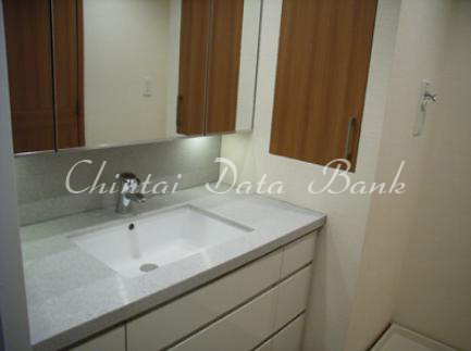 パウダールーム1