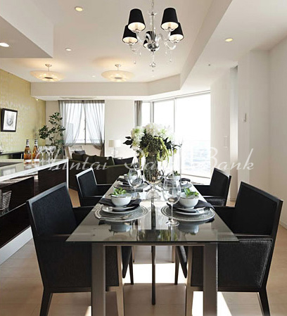 リビングダイニング（ザ・クラッシィタワー）