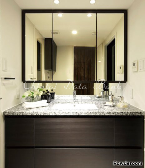 パウダールーム