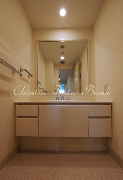 パウダールーム