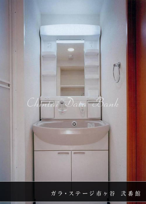 洗面化粧台（弐番館）