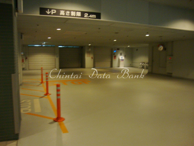 地下駐車場