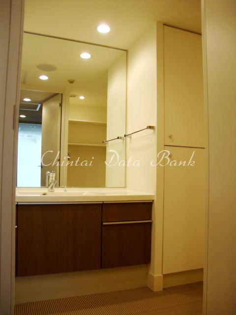 パウダールーム