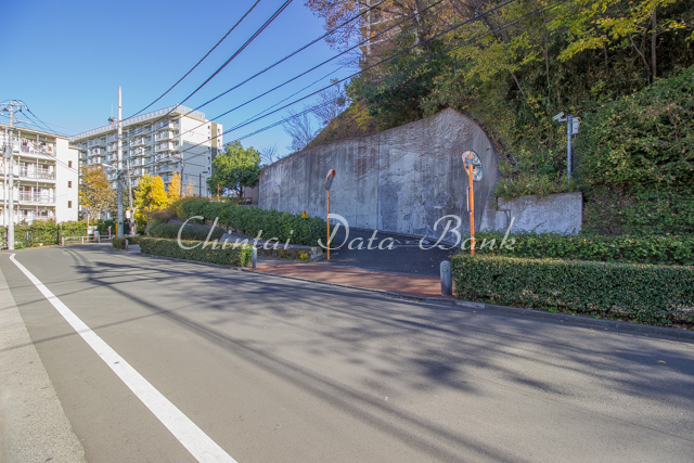 駐車場出入り口