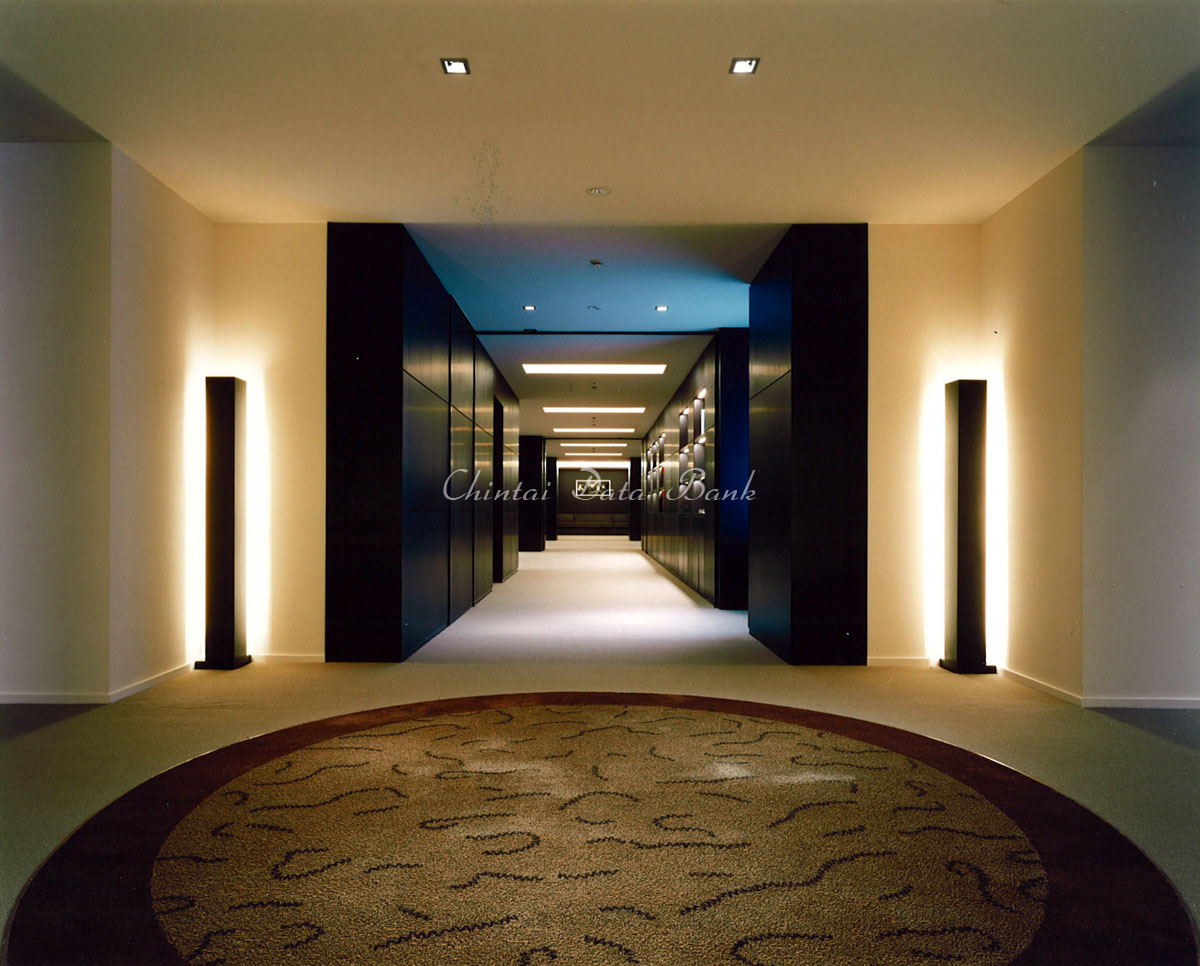 エントランスホール