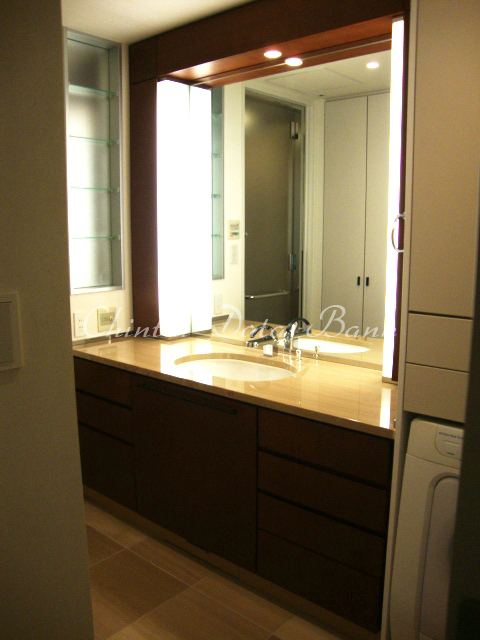 パウダールーム