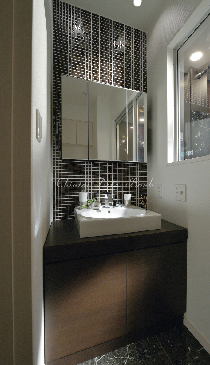 パウダールーム