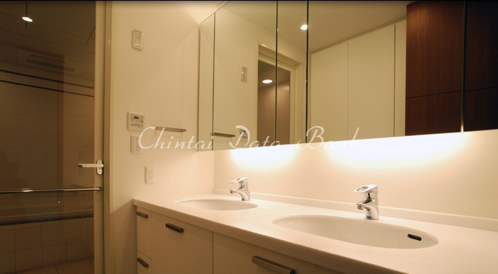 パウダールーム