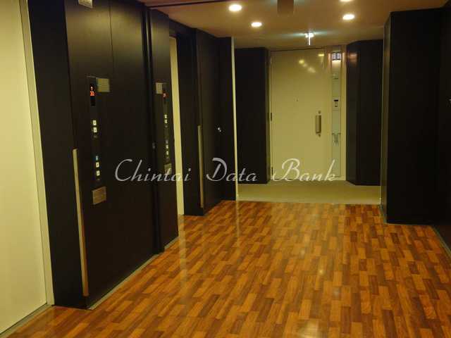 エレベーターホール2