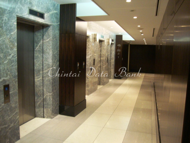 WESTエレベーターホール