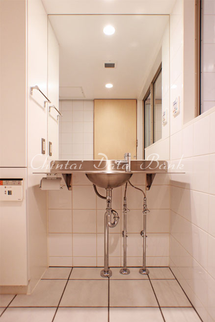 パウダールーム1