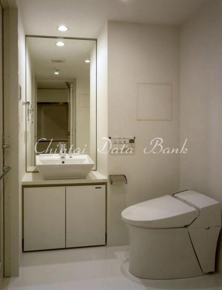 パウダールーム