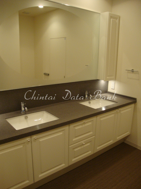 パウダールーム