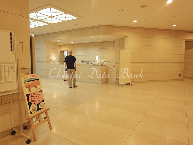 フロントカウンター