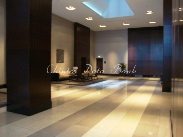 WESTエントランス