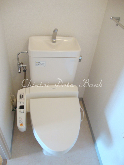 シャワートイレ