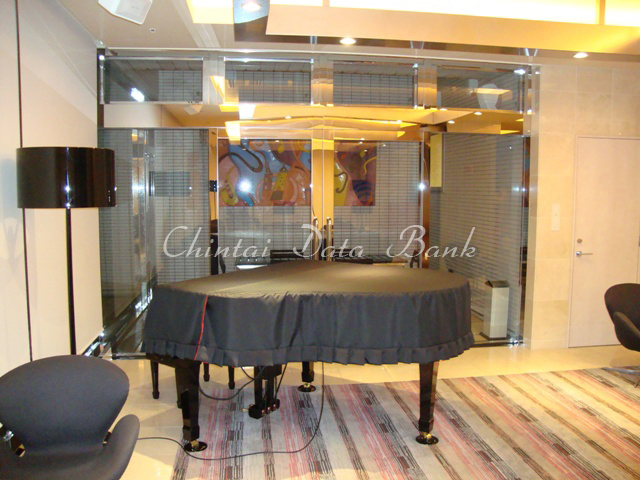 スカイラウンジ