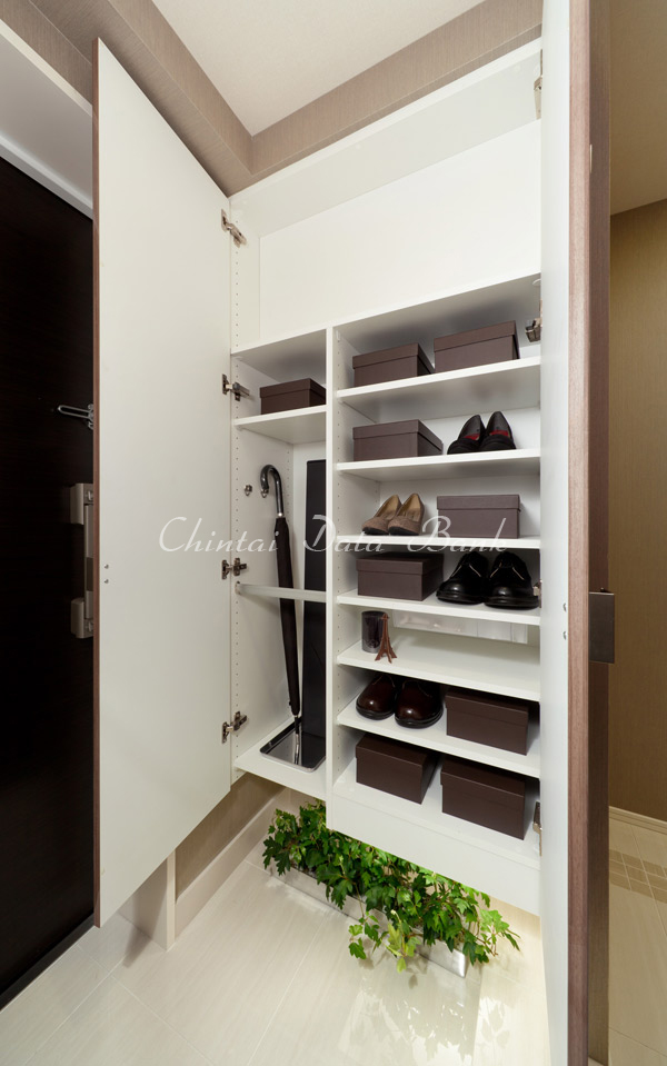 シューズボックス