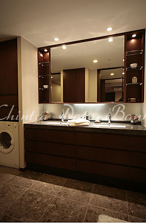 パウダールーム