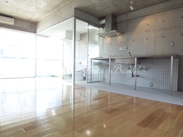 室内1