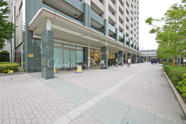 建物1F店舗