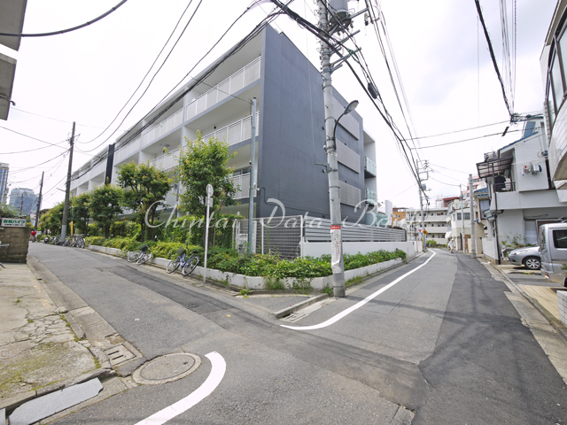 物件前