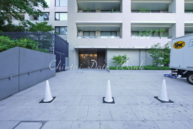 サブエントランス