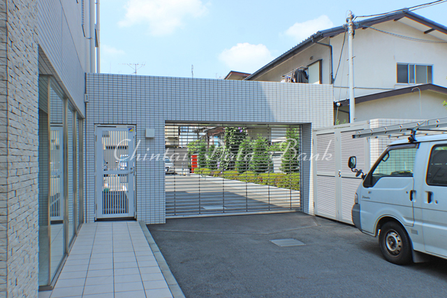 駐車場ゲート